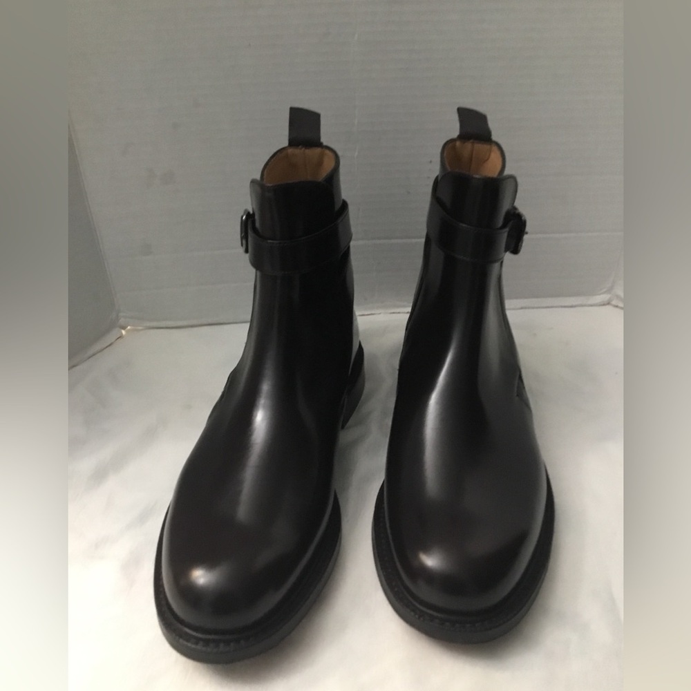 CHURCH’S shoes